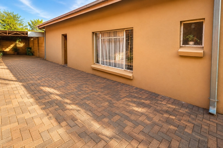 5 Bedroom Property for Sale in Brits North West